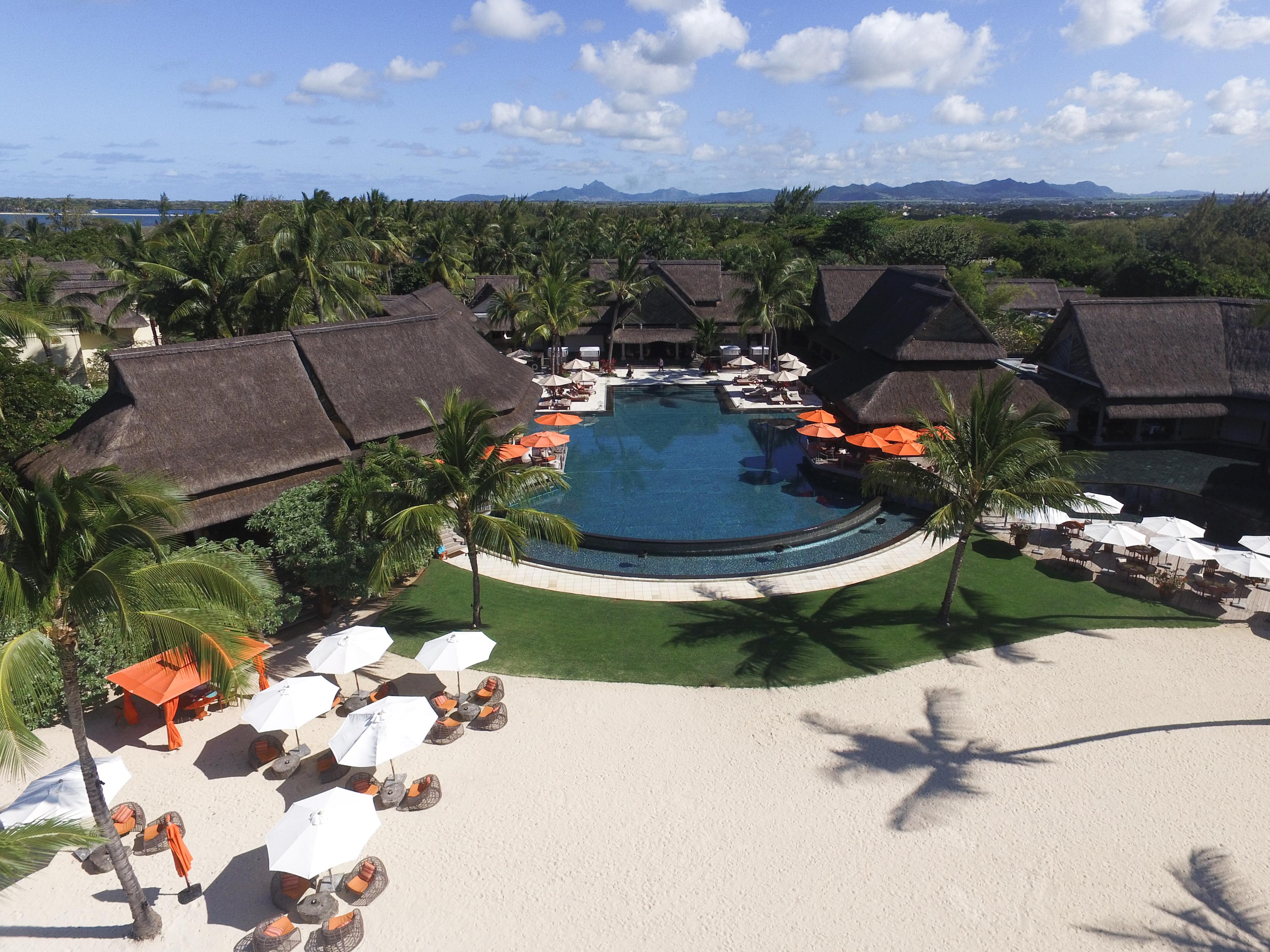 Constance Prince Maurice Poste de Flacq Екстериор снимка Aerial view of the resort