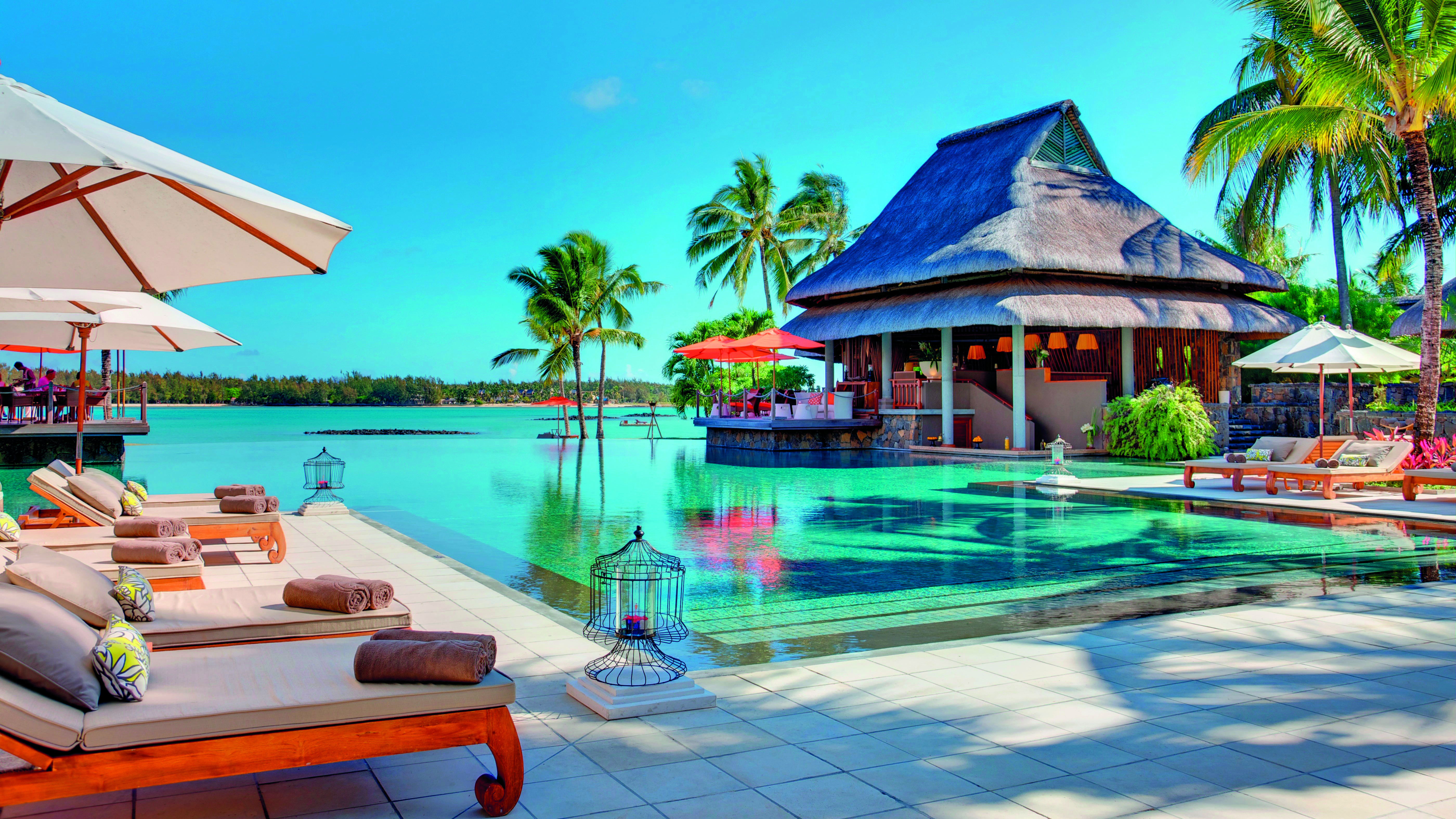Constance Prince Maurice Poste de Flacq Екстериор снимка The pool at the resort