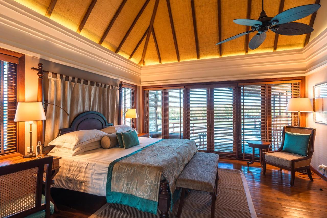 Constance Prince Maurice Poste de Flacq Екстериор снимка A bedroom at the resort