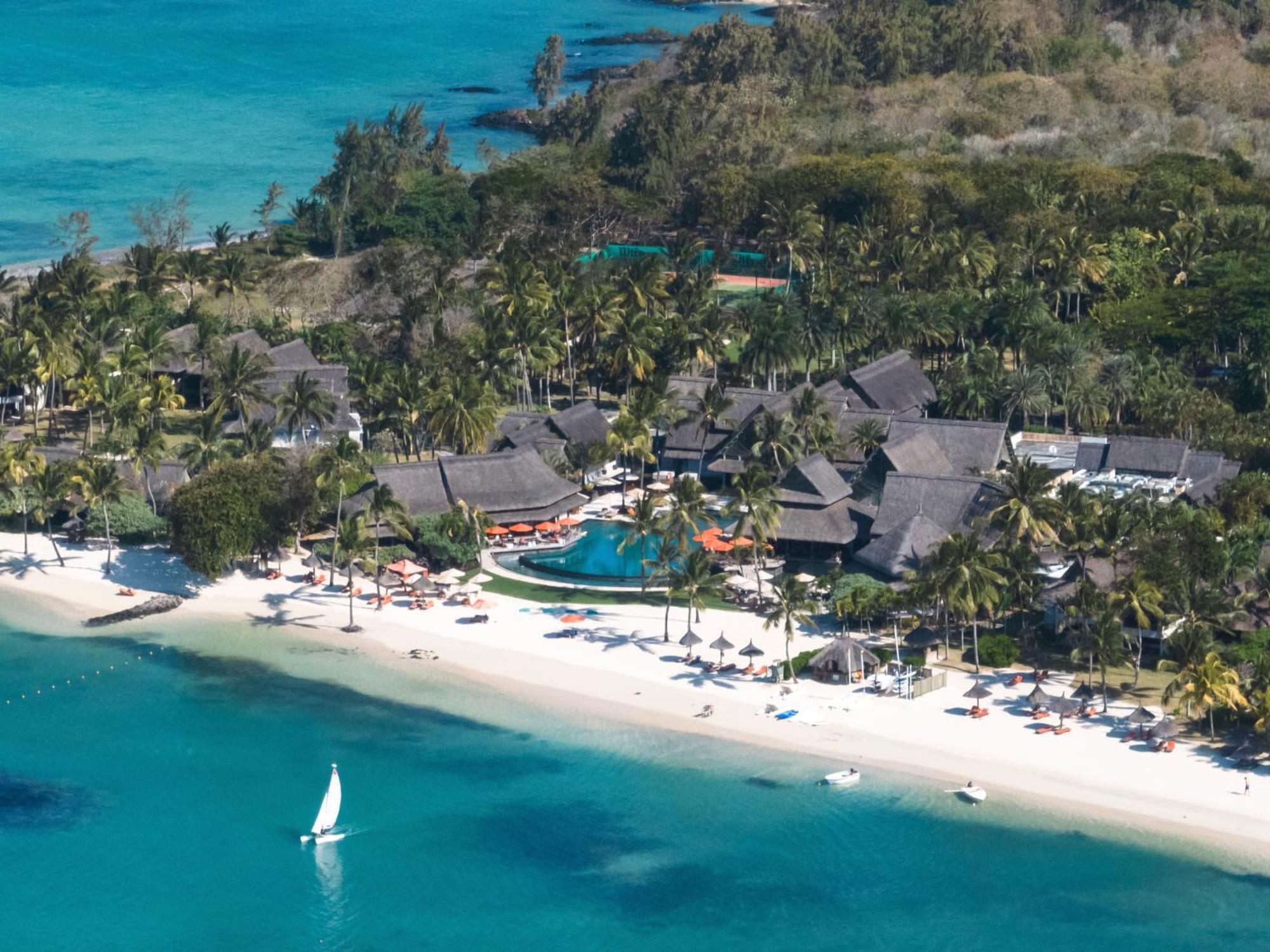 Constance Prince Maurice Poste de Flacq Екстериор снимка Aerial view of the resort